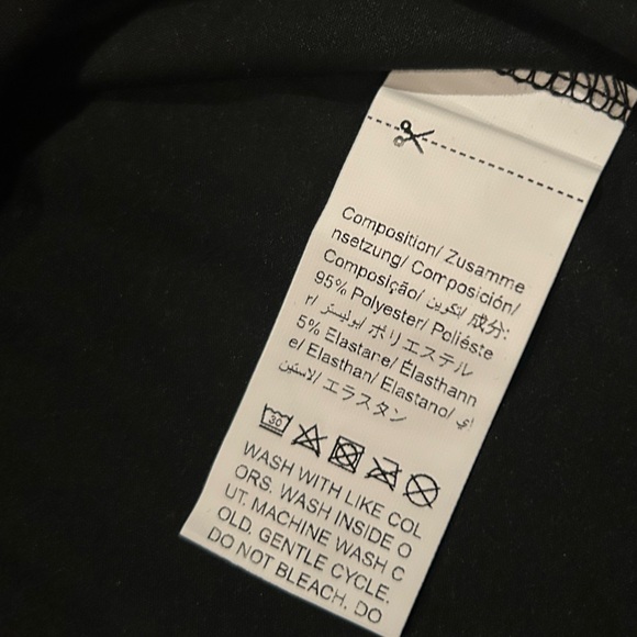 Basic black Shirt This Mama Prays - Picture 3 of 6